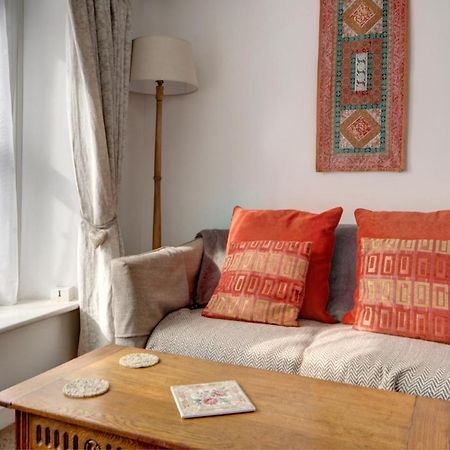 Katrinas Apartment By Treetop Property Cirencester Exteriör bild