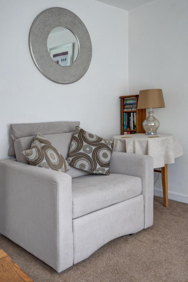 Katrinas Apartment By Treetop Property Cirencester Exteriör bild